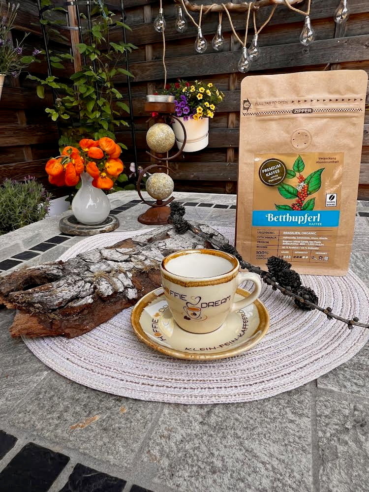 Kaffee-Genuss Set: Tasse mit Unterteller + 250g Espresso